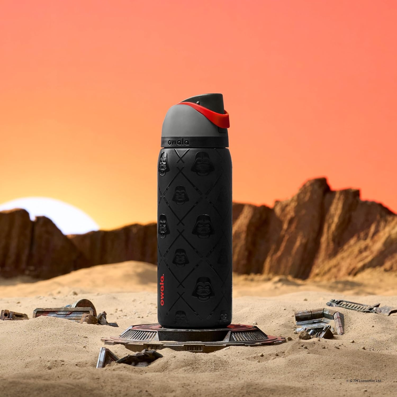 image:imageOwala Marvel FreeSip Stainless Steel Water Bottle 24 oz Black PantherDarth Vader